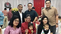 Ini adalah momen Keluarga Yasonna Laoly saat Natal Nasional 2018. Foto: Yasonna Laoly.com