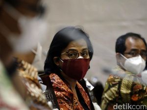 Awas Kasus Covid-19 Naik! Sri Mulyani Was-was Liburan Ngetren Lagi