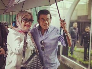 Rhoma Irama dan Ricca Rachmim Awet Menikah 35 Tahun, Ini 7 Foto Mesranya