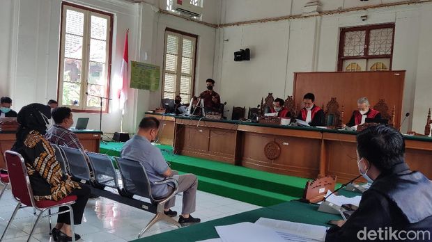 Sidang terdakwa pemberi suap Nurdin Abdullah, pengusaha Agung Sucipto.