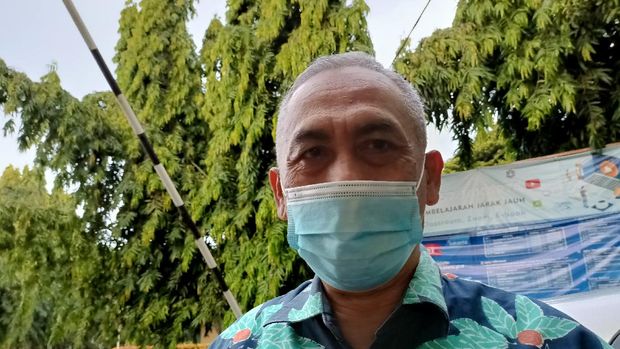 Kassubag Tata Usaha SMK Negeri 57 Jakarta, Iwan, Kamis (10/6/2021).
