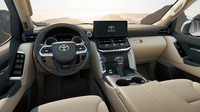 Toyota Land Cruiser 300 Series menjadi penerus 200 Series yang meluncur sejak 2007. Foto: Dok. Toyota
