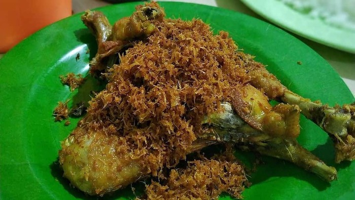 5 Tempat Makan Ayam Enak di Bogor yang Gurihnya Nagih! 5 Tempat Makan Ayam Enak di Bogor yang Gurihnya Nagih!