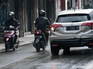 Awas! Motor Lawan Arus, Cabut SIM Menanti