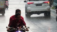 Setiap pelanggaran akan diakumulasikan dan terbagi atas dua penalti, yakni setiap pemilik SIM diberikan batas 12 poin (penahanan dan pencabutan sementara) dan 18 poin (pencabutan permanen sesuai keputusan pengadilan).