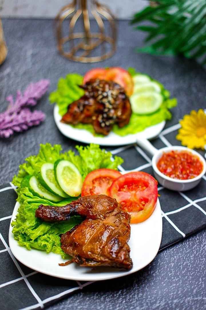 Ayam Bakar Madu Sambal Rawit Sedap Ada di 5 Tempat Ini