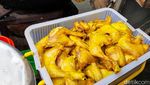 Pedas Nyengat Ayam Penyet Cabe Ijo yang Viral di Grand Indonesia!