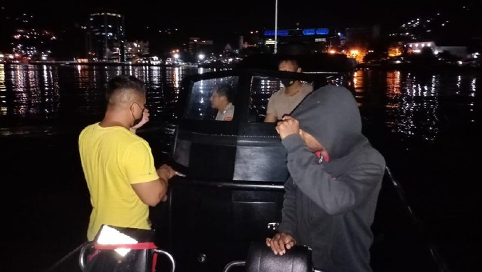 Ditpolairud Polda Papua mengamankan 7 WN Papua Nugini (PNG) yang masuk ke wilayah Papua secara ilegal (Dok Polda Papua)