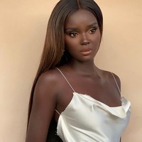 Duckie Thot buka suara dan mengatakan bahwa dia tidak ingin lagi disebut sebagai Kendall Jenner kulit hitam. Lol, kalian semua harus membiarkan perbandingan ini pergi, ungkap Duckie membalas salah satu komentar. Foto: Instagram