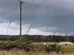 Potret Alam Aneh yang di Luar Perannya