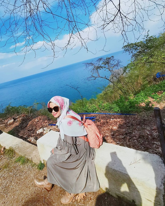 Ghaida, Putri Aa Gym dan Teh Ninih yang Hobi Belanja Buah dan Sayur Segar