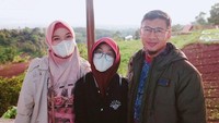 Secara mengejutkan, Aa Gym kembali menggugat cerai Teh Ninih setelah sebelumnya sempat mencabut gugatan tersebut pada April 2021. Gugatan cerai ustaz kondang ini dilayangkan melalui Pengadilan Agama Bandung.