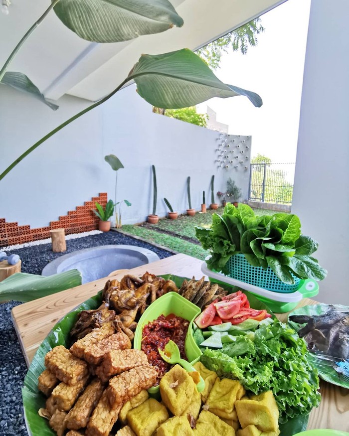 Ghaida, Putri Aa Gym dan Teh Ninih yang Hobi Belanja Buah dan Sayur Segar