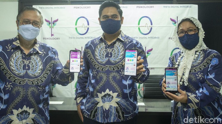 Keren! Konsultasi Psikologi Kini Bisa Pake Aplikasi Adanya pandemi COVID-19 turut menambah masalah pada kesehatan mental masyarakat yang ingin berkonsultasi dengan psikolog kini dapat menggunakan aplikasi salah satunya Psikolog 911.