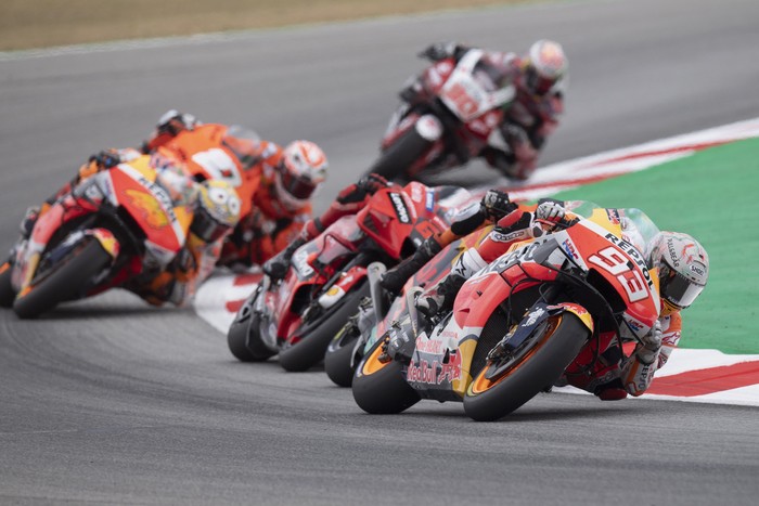 BARCELONA, SPAIN - JUNE 06: Marc Marquez of Spain and Repsol Honda Team leads the field during the MotoGP race during the MotoGP of Catalunya - Race at Circuit de Barcelona-Catalunya on June 06, 2021 in Barcelona, Spain. (Photo by Mirco Lazzari gp/Getty Images)