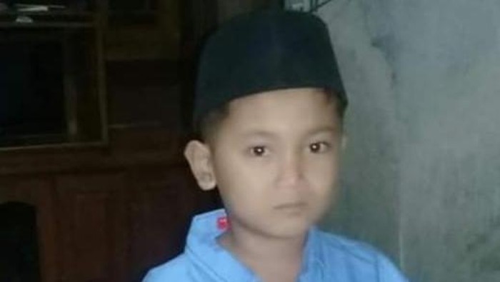 Muhamad Noval Izam (7) asal Kabupaten Pemalang, Jawa Tengah ini hilang tanpa kabar sudah sepekan ini