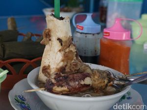 Bakso Sotong Unik yang Gurih Hanya Ada di Demak