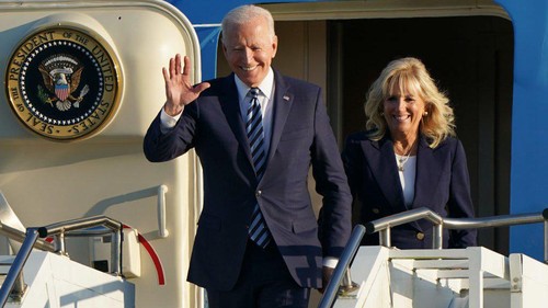 Pesawat kepresidenan Air Force One hingga binatang buas - Kendaraan khusus Presiden AS Joe Biden dalam lawatan luar negeri pertama