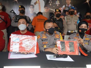 Sakit Hati Dipecat, 2 Pria di NTB Peras Mantan Bos Pakai Video Porno