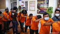 Para pelaku pungutan liar (pungli) dihadirkan dalam rilis di Mapolres Metro Jakarta Utara.