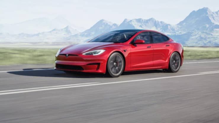 Tesla Model S terbaru