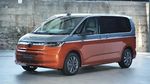 VW Multivan T7 Hybrid Sajikan Ruang Rapat Berjalan