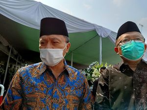 Pimpinan MPR Melayat Istri Menkumham: Semoga Pak Yasonna Sabar