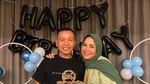 Ayah Ayu Ting Ting Foodies yang Doyan Makan Bareng Keluarga