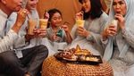 Ayah Ayu Ting Ting Foodies yang Doyan Makan Bareng Keluarga