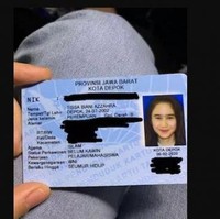 Tissa Biani juga menjadi salah satu artis yang foto KTP-nya jadi sorotan. Mengenakan pulasan makeup minimalist, kekasih Dul Jaelani itu tampil cantik dengan lipstik merah. Foto: Instagram