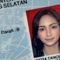 Foto KTP Valerie Tifanka juga terlihat tak kalah cantik menawan. Dengan riasan wajah natural glow ditambah dengan blush on berwarna peach membuat penampilannya makin fresh. Foto: Instagram