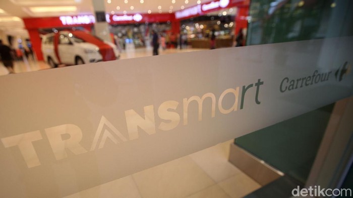 Ilustrasi Transmart Carefour, logo transmart, logo carefour, transmart carefour