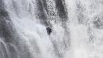 Pacu Adrenalin di Curug Cikondang, Berani?