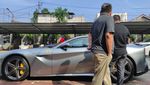 Penampakan Deretan Mobil Mewah Sitaan Kasus ASABRI yang Akan Dilelang