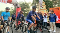 Start dibuka oleh Kepala Dinas Kepemudaan Olahraga dan Pariwisata Provinsi Jawa Tengah, Sinoeng N Rachmadi. (Rinto Heksantoro/detikcom)