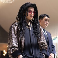 Park Eun Seok pun mengunggah surat permintaan maaf lewat akun TikTok. Ia menegaskan karakternya tak bermaksud mengolok komunitas Afrika-Amerika, dan menggambarkan kekaguman. Foto: dok. SBS