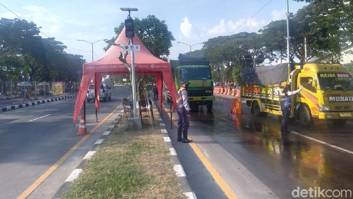 penyekatan di suramadu