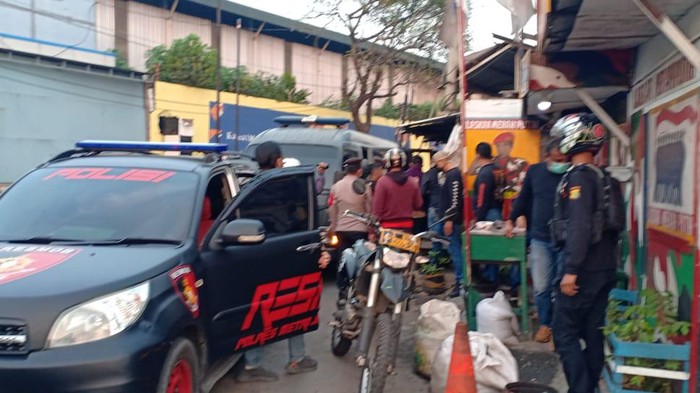 Polres Jakbar tangkap puluhan preman pelaku pungli di Cengkareng dan Kalideres