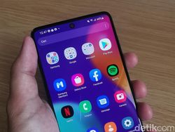 Unboxing Samsung Galaxy M62, Baterainya Super Besar
