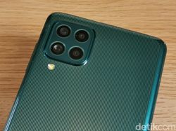 Unboxing Samsung Galaxy M62, Baterainya Super Besar