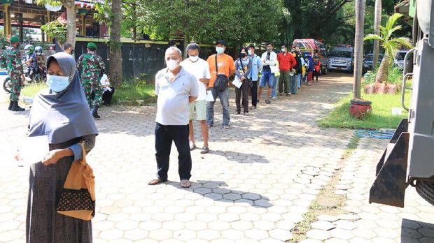 vaksinasi massal di Bangkalan