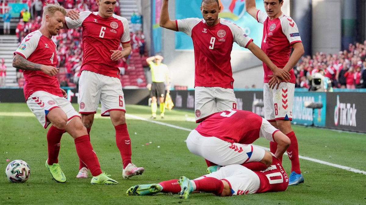 Denmark vs Finlandia ditunda usai Eriksen tak sadarkan diri (Foto: Getty Images/Martin Meissner - Pool)