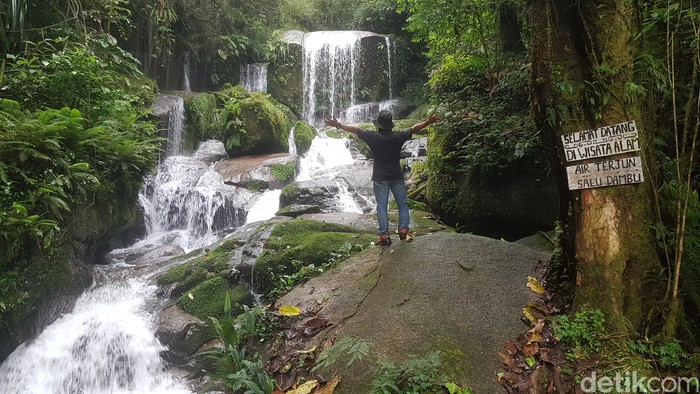 Air Terjun Salu Dambu