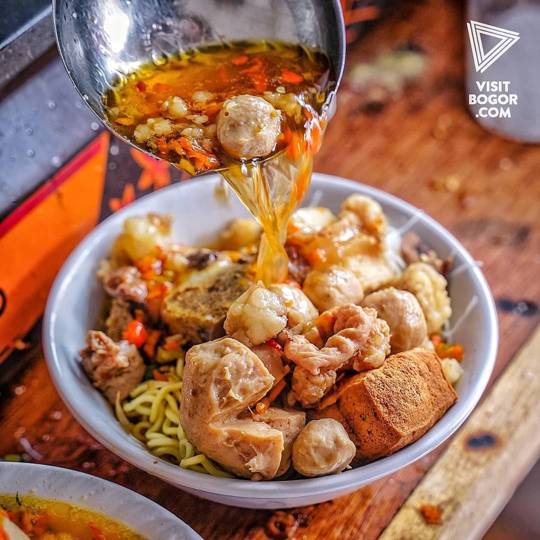 5 Bakso Kuah Cabe Yang Pedas Nyengat Dijamin Bikin Gobyos