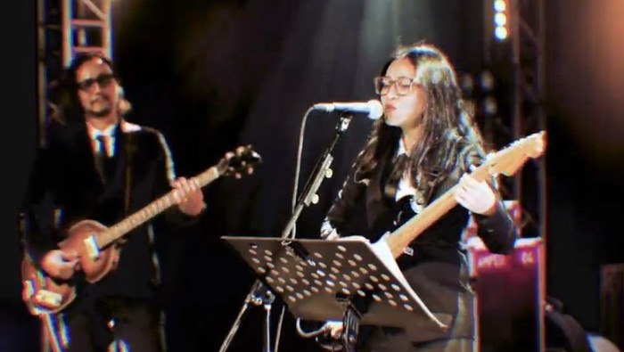 bergaya retro endah n rhesa vincent dan desta sukses bergaya retro endah n rhesa vincent dan desta sukses