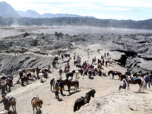 Tak Terdampak Erupsi Semeru, Wisata Bromo Masih Buka