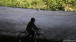 Kolong Jembatan Layang Tol Wiyoto Wiyono, Jadi Pilihan Warga Bersepeda