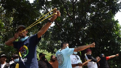 Wow! Ada Lomba Olahraga Tradisional Ketapel di Jakarta