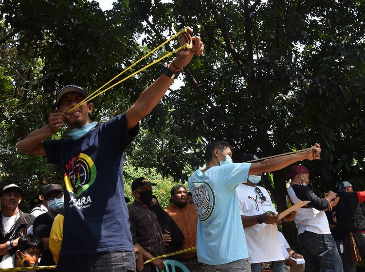 Wow! Ada Lomba Olahraga Tradisional Ketapel di Jakarta