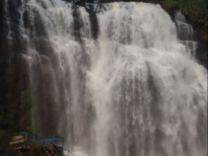 Pacu Adrenalin di Curug Cikondang, Berani?